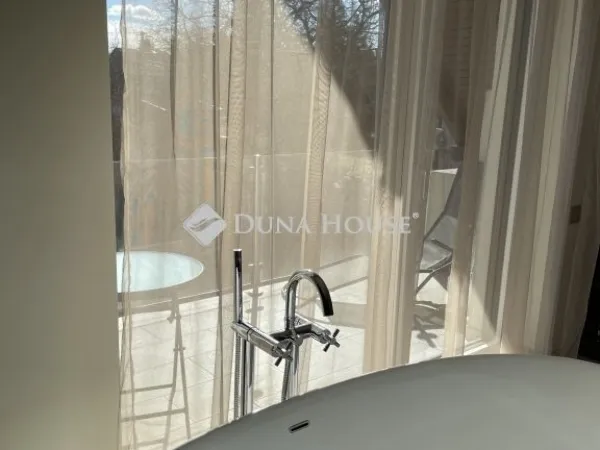 Eladó ház Velence 156 nm