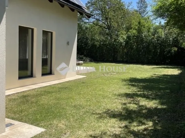 Eladó ház Velence 156 nm