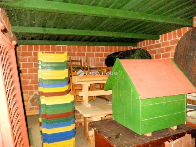 Eladó telek Pázmánd 840 nm