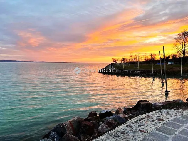 Eladó ház Zánka 150 nm