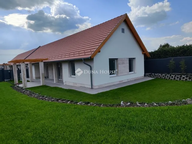 Eladó ház Ráckeresztúr 108 nm