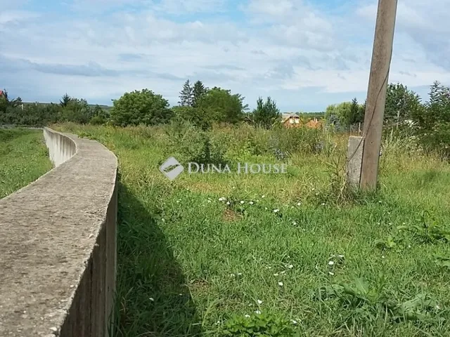 Eladó telek Szikszó 2547 nm