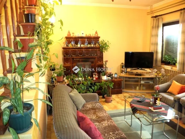 Eladó ház Kápolnásnyék 148 nm