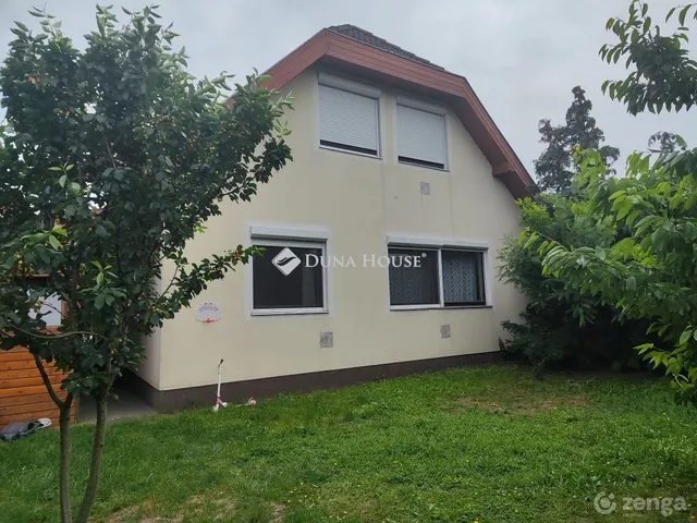 Eladó ház Velence 140 nm