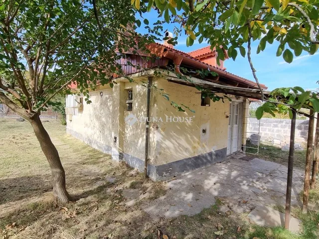 Eladó ház Császár 59 nm