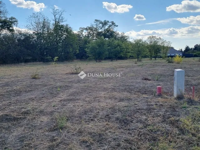 Eladó telek Velence, Újtelep 1167 nm