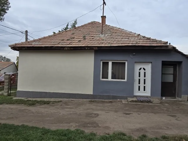 Eladó ház Sárosd 61 nm