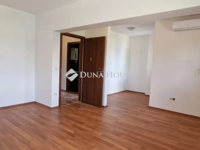 Eladó lakás Székesfehérvár 186 nm