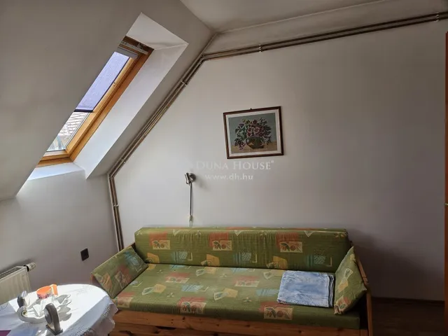 Eladó ház Enying 230 nm