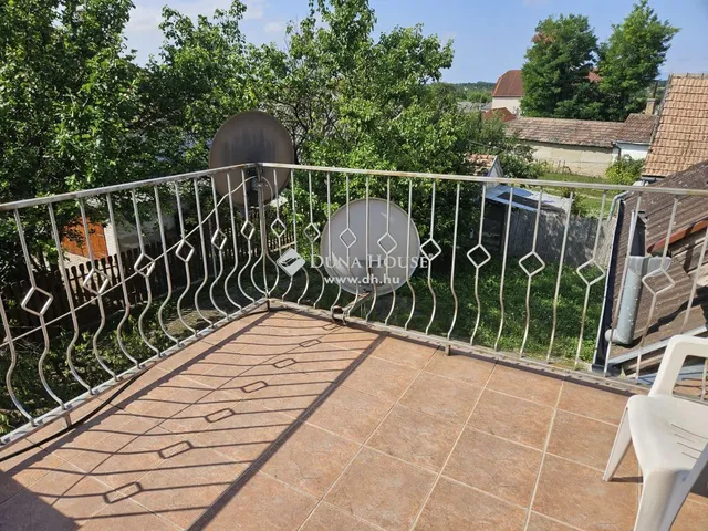 Eladó ház Enying 230 nm