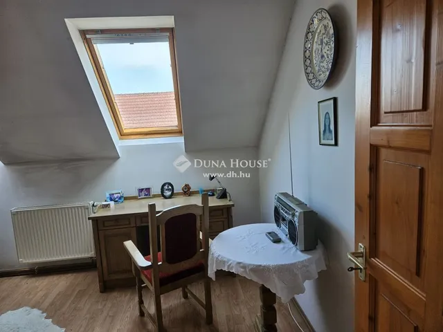 Eladó ház Enying 230 nm