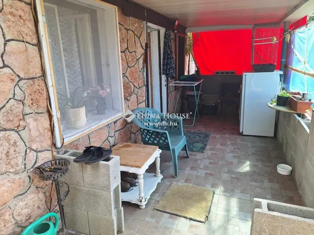 Eladó üdülő és hétvégi ház Neszmély 56 nm