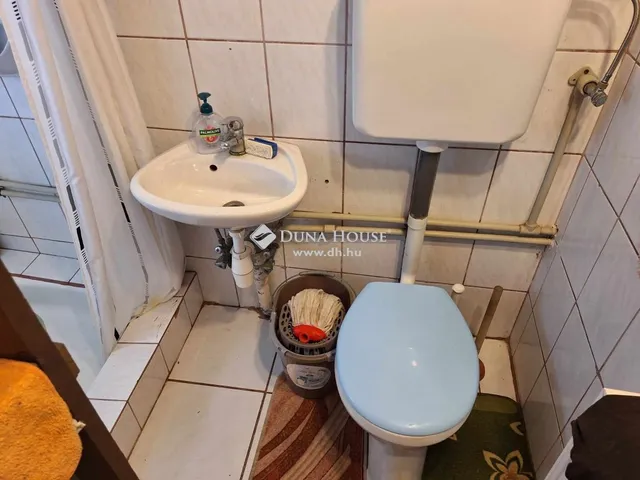 Eladó nyaraló Neszmély 56 nm