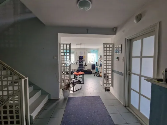 Eladó ház Martonvásár 230 nm