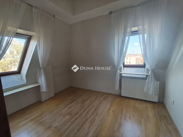 Eladó lakás Székesfehérvár 78 nm