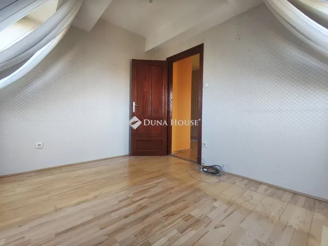 Eladó lakás Székesfehérvár 78 nm