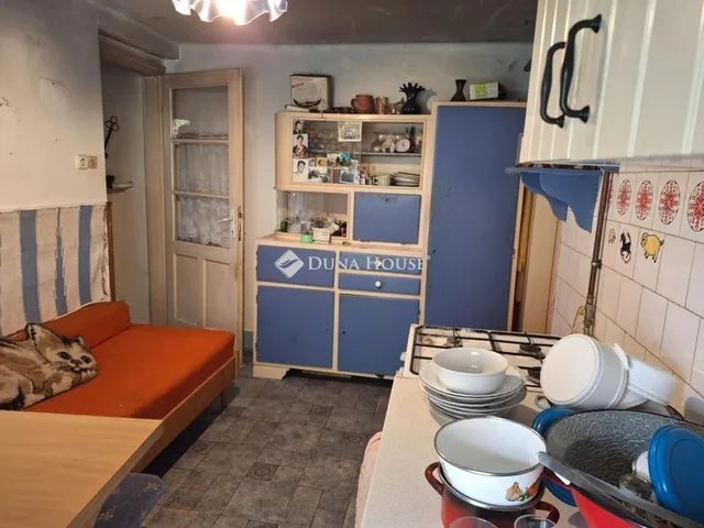 Eladó ház Dunaalmás 140 nm