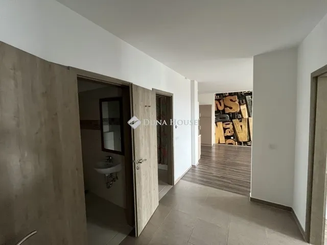 Eladó lakás Székesfehérvár 74 nm