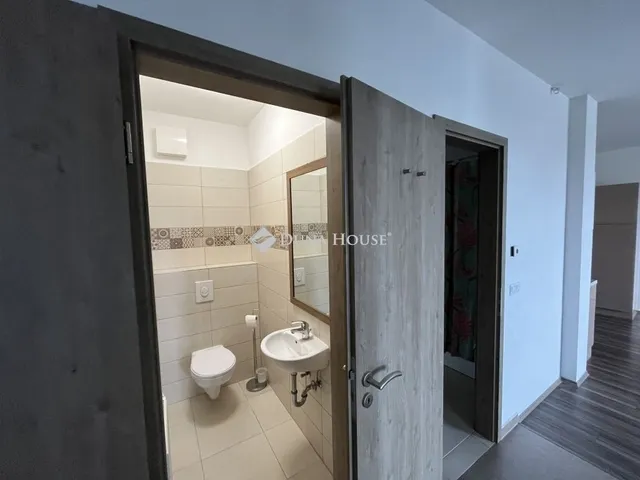 Eladó lakás Székesfehérvár 74 nm