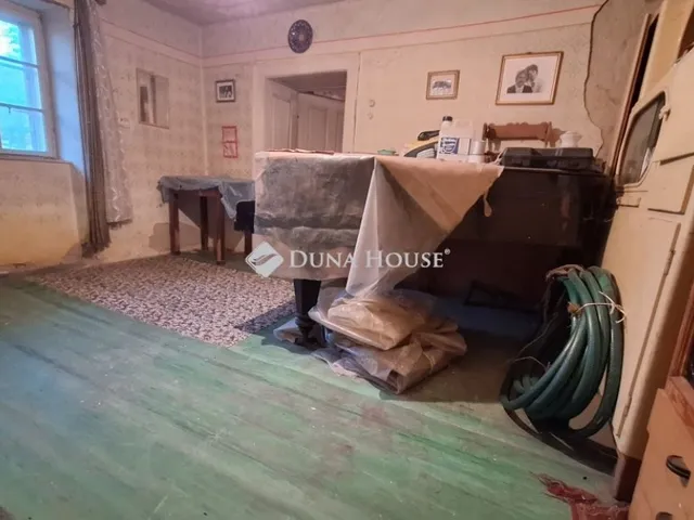 Eladó ház Cece 98 nm