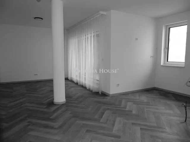 Eladó lakás Székesfehérvár, Belváros 73 nm