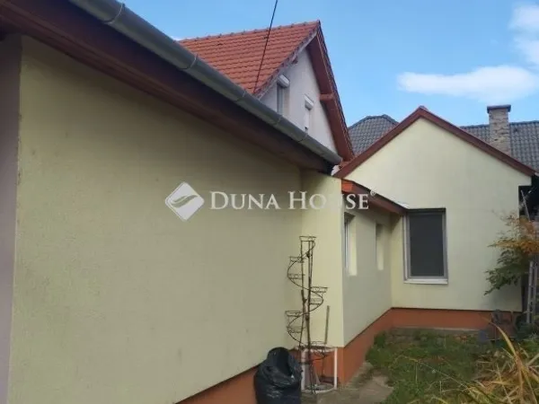 Eladó ház Székesfehérvár 195 nm