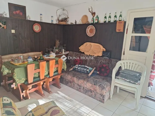 Eladó üdülő és hétvégi ház Neszmély 70 nm