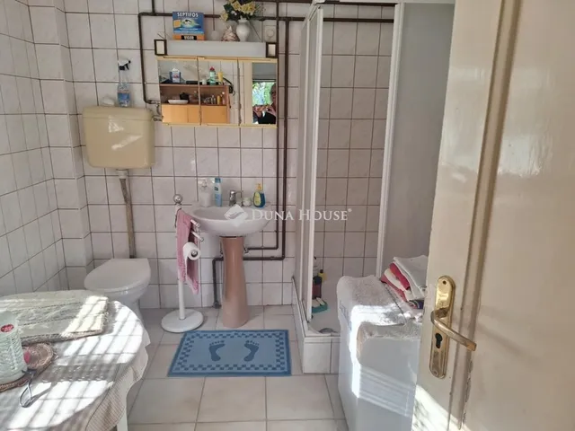 Eladó üdülő és hétvégi ház Neszmély 70 nm