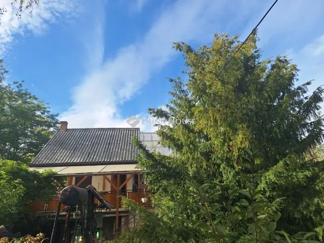 Eladó üdülő és hétvégi ház Neszmély 70 nm