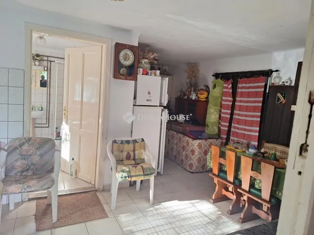 Eladó nyaraló Neszmély 70 nm