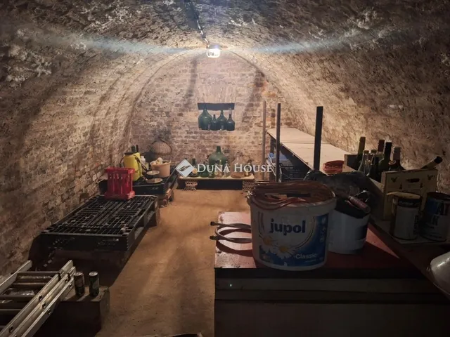 Eladó nyaraló Neszmély 70 nm
