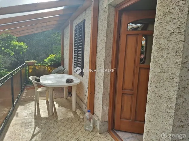 Eladó nyaraló Neszmély 70 nm