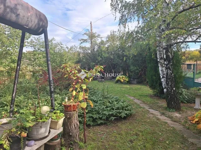 Eladó nyaraló Neszmély 70 nm