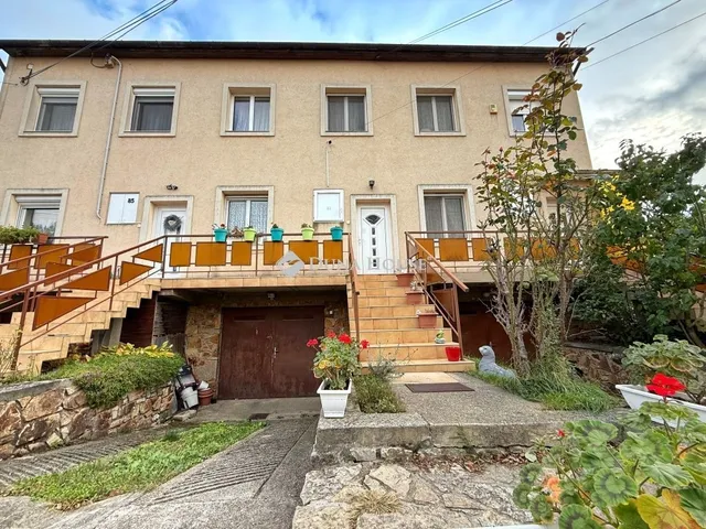 Eladó lakás Székesfehérvár 129 nm