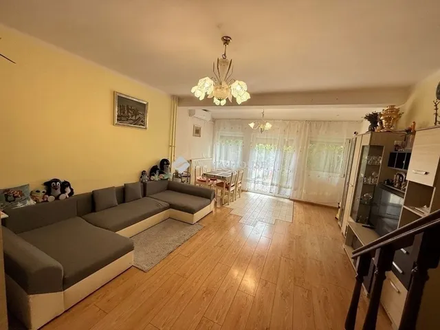 Eladó lakás Székesfehérvár 129 nm