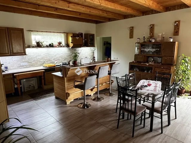 Eladó ház Sárbogárd 183 nm