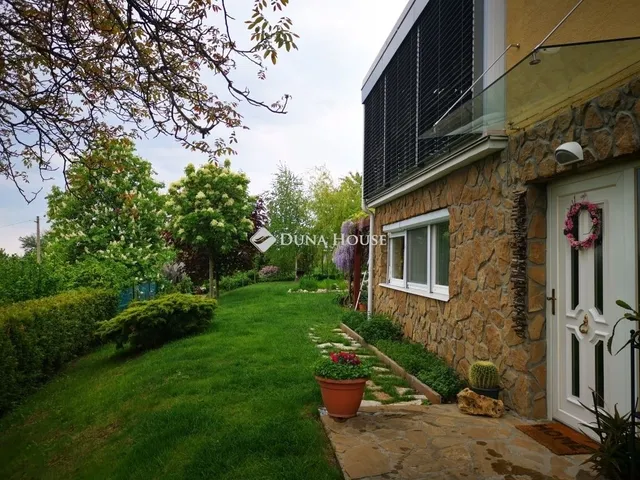 Eladó ház Velence 160 nm