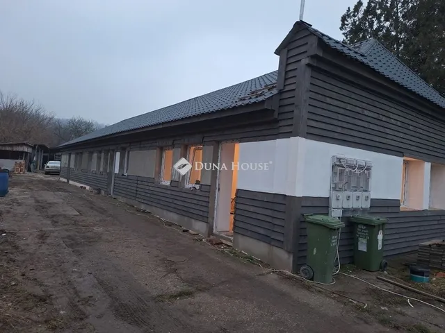 Eladó lakás Neszmély 36 nm