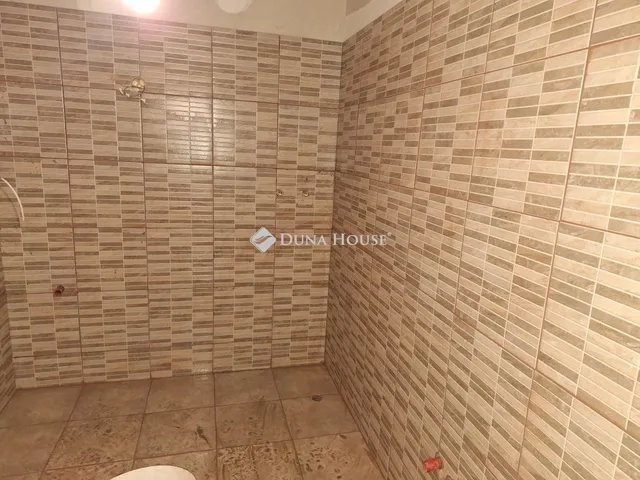 Eladó lakás Neszmély 36 nm