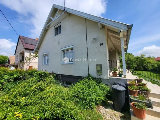 Eladó ház Úrhida 150 nm