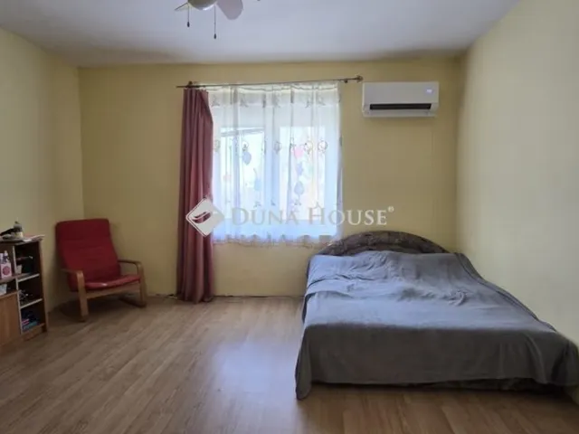 Eladó ház Alap 75 nm