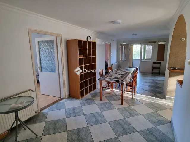 Eladó ház Papkeszi 403 nm