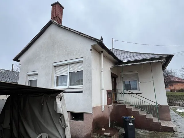 Eladó ház Bakonycsernye 76 nm