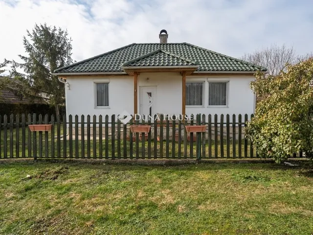 Eladó ház Csákvár 409 nm