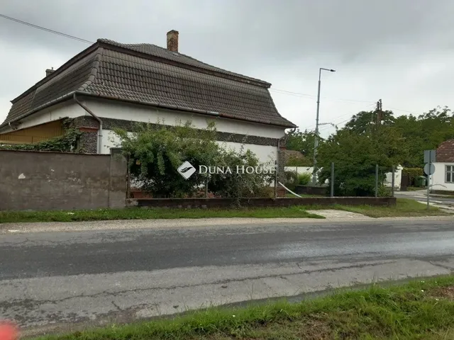 Eladó ház Tata, Tóváros 126 nm