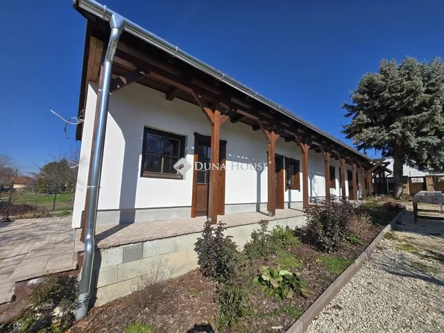 Eladó ház Balatonfőkajár 120 nm