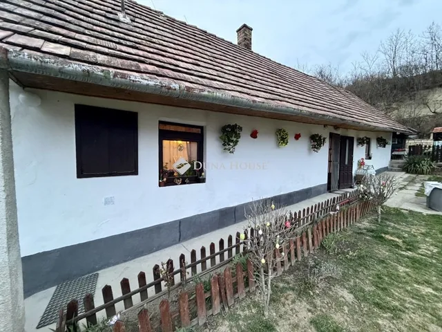 Eladó ház Vértesacsa 50 nm