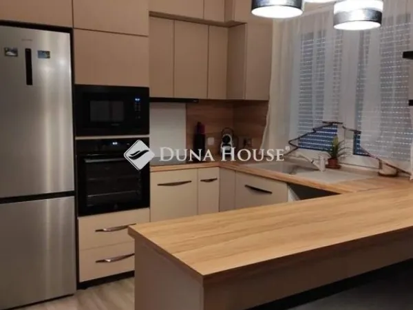 Eladó ház Várpalota 101 nm