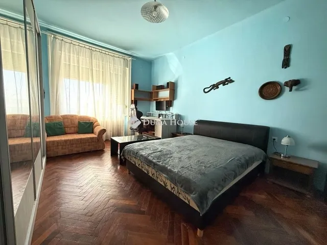 Eladó lakás Pétfürdő 63 nm