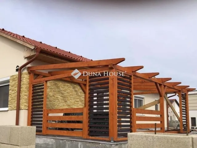 Eladó ház Várpalota 101 nm